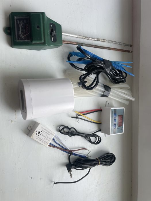 Автоматический поливатель,для орашения,полив цветов,датчик температуры