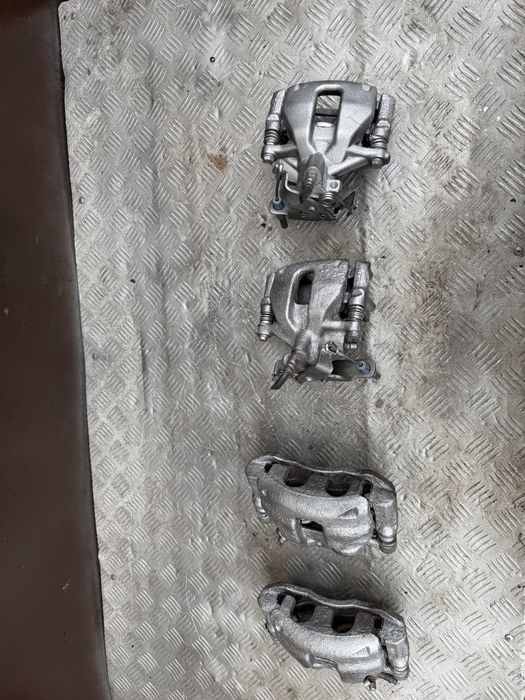 Суппорт передний задний Форд транзит 07год ford transit