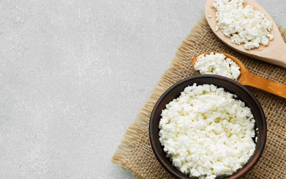 Сир кисломолочний 1 кг - 79.36,  5 кг -396.8 грн