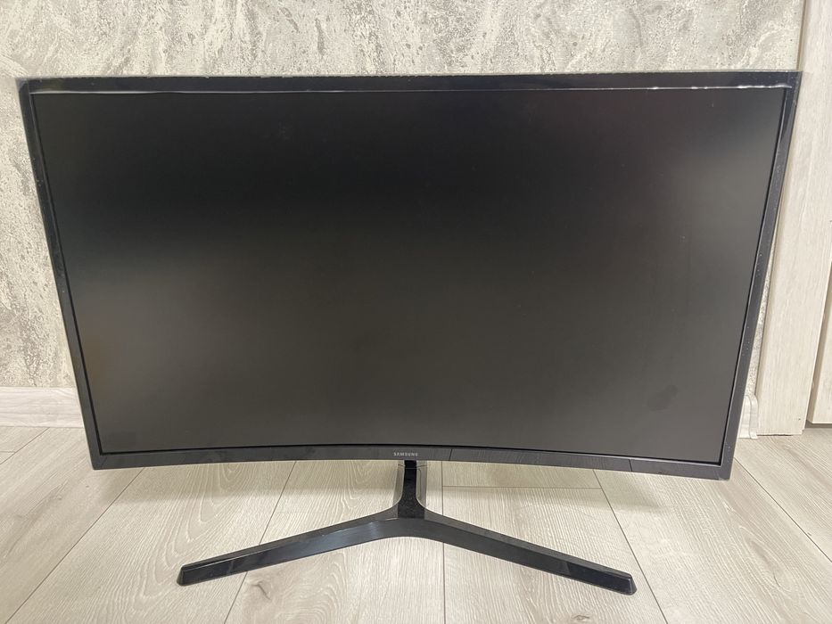 Монитор Samsung