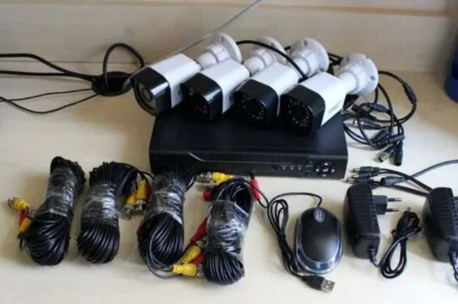 Комплект камер видеонаблюдения для частного дома проводные