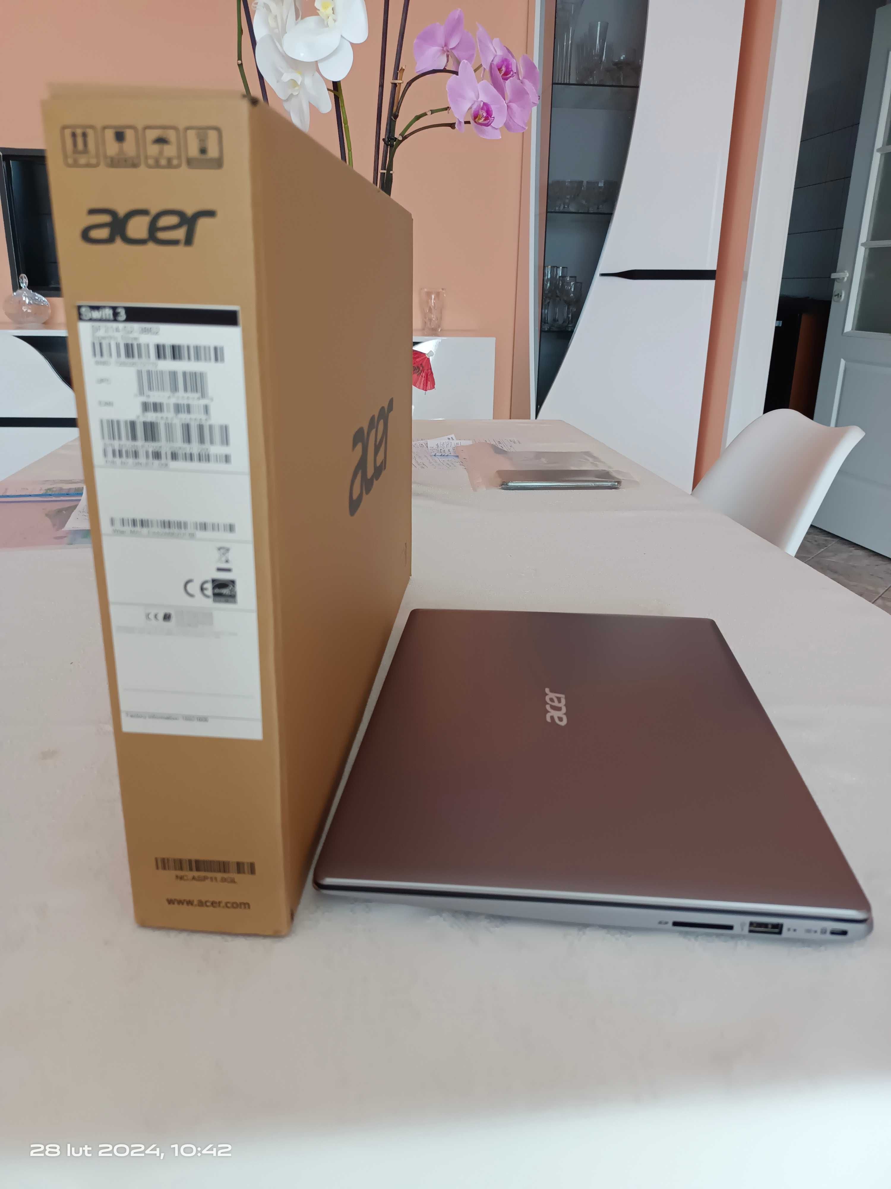 Laptop ACER Swift-3,  Ekran 14,1 cala IPS, FHD, Core i3 Dysk SSD, ALU