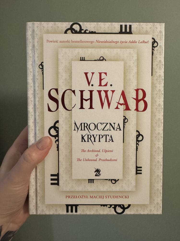 Mroczna krypta V.E. Schwab