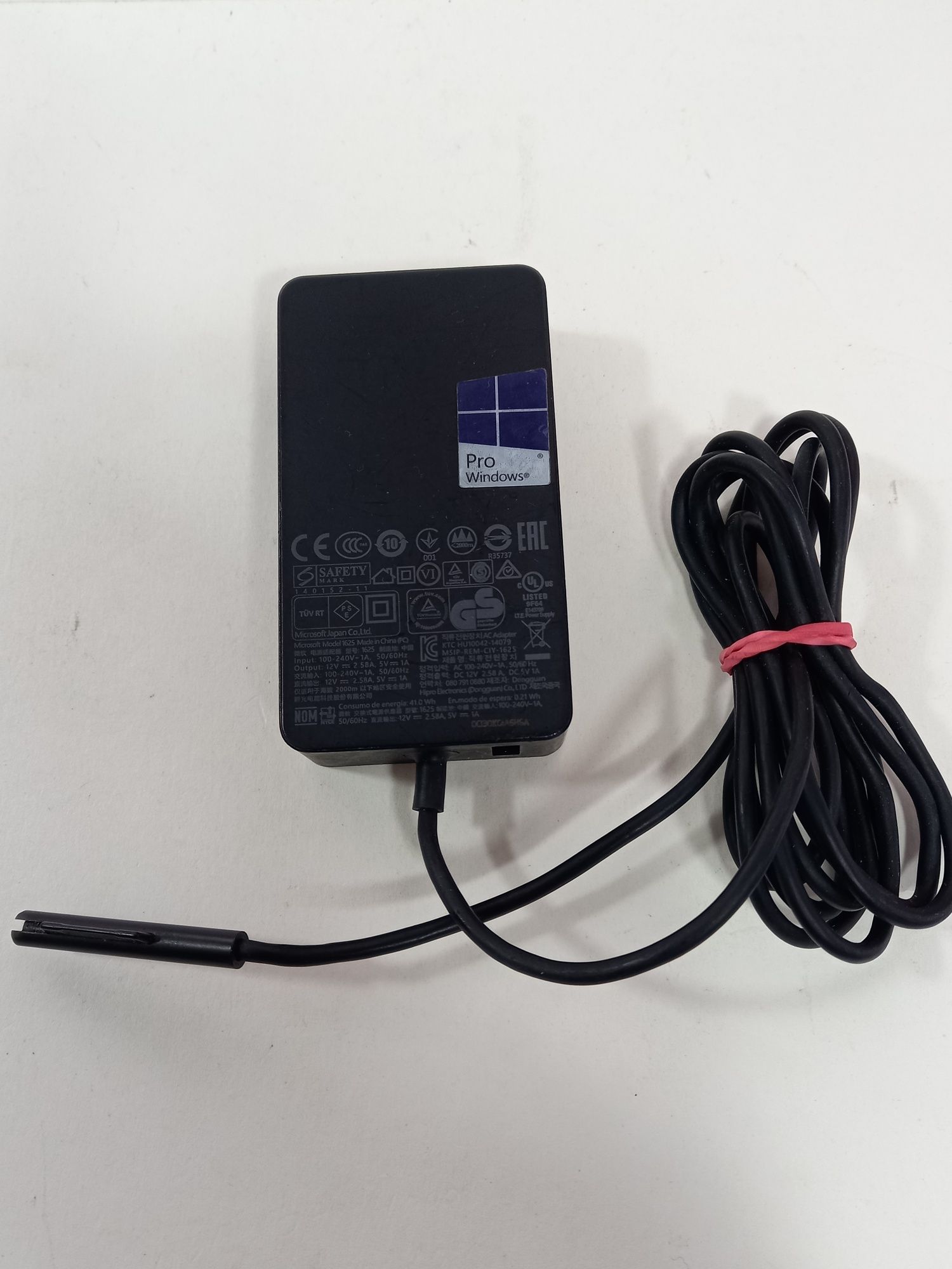 Блок питания Microsoft Surface Pro 3-4 (Model 1625)