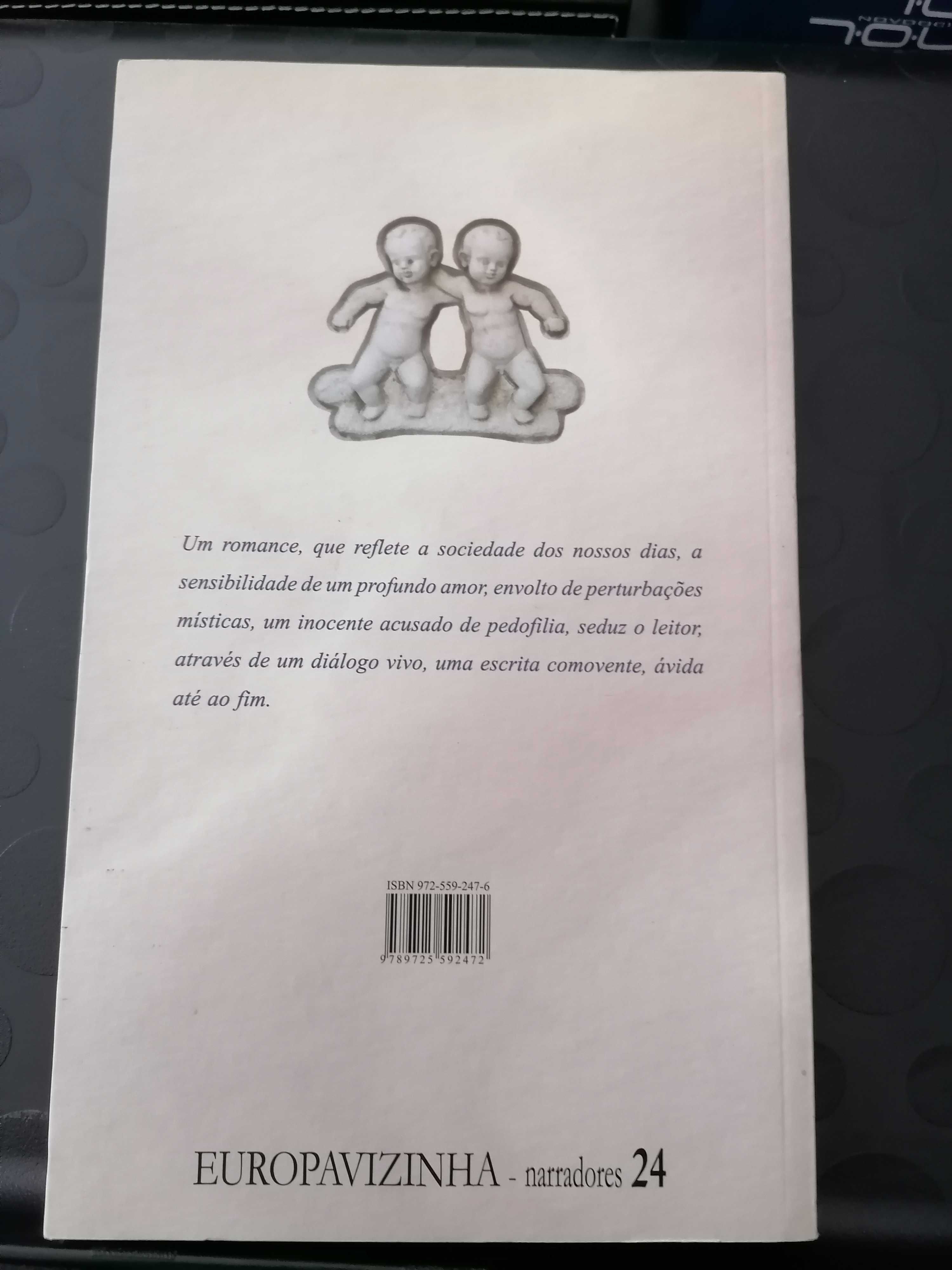 Livro Essências, de Ana Paula de Castro