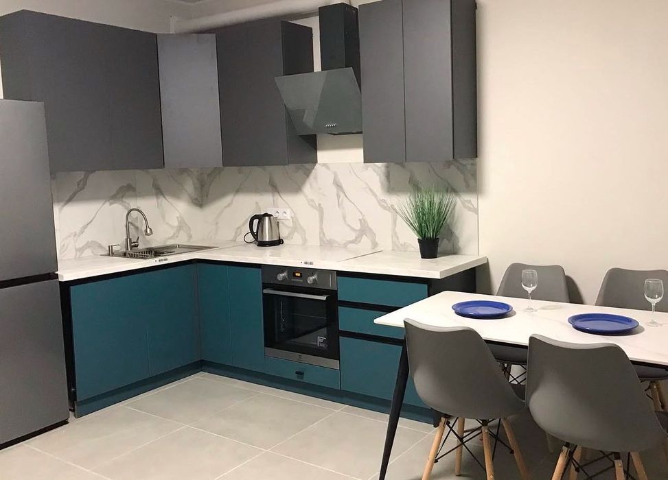 Подобова оренда неподалік центру та парку Шевченка