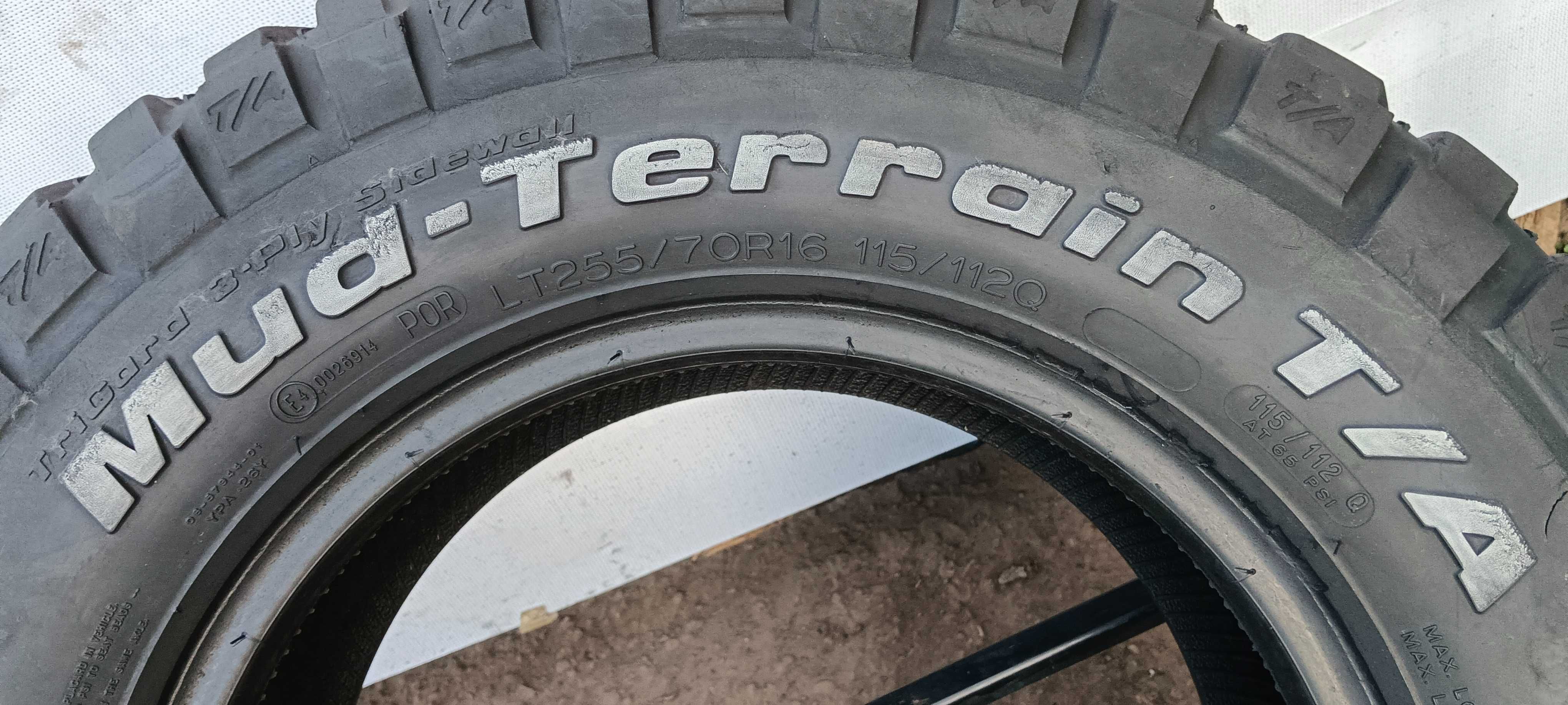 Szt2375M Sztuka 255/70R16 BFGoodRich Mud-Terrain T/A dot.5117