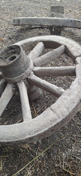 Деревяне колесо  для декору