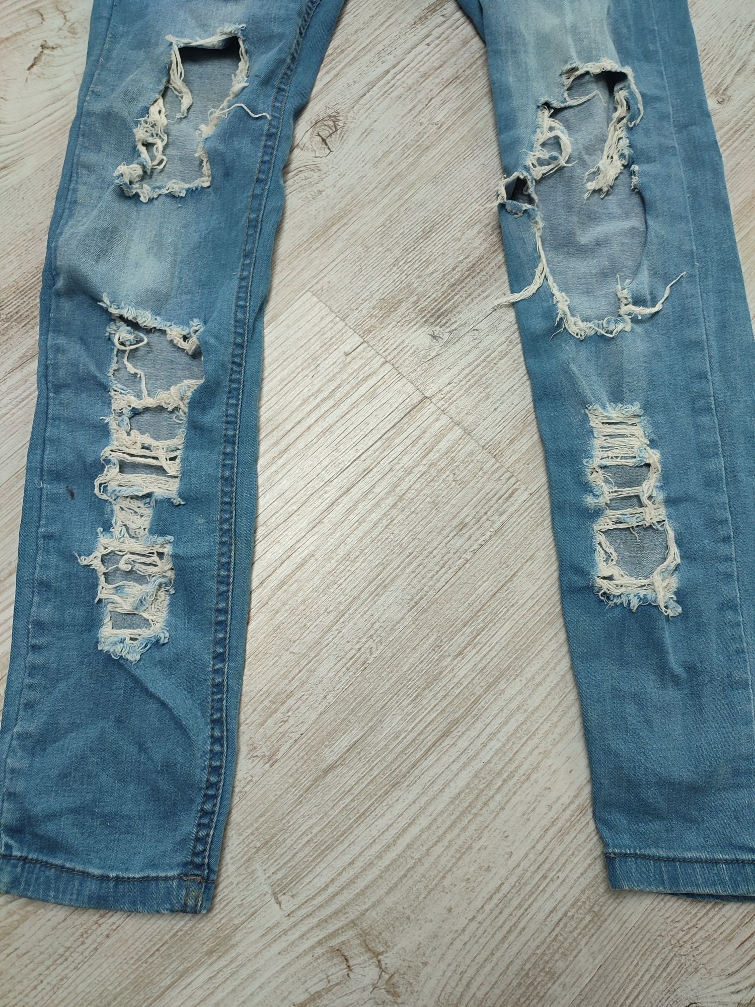 Select 34 XS spodnie damskie jeansowe dżinsy rurki dziury elastan