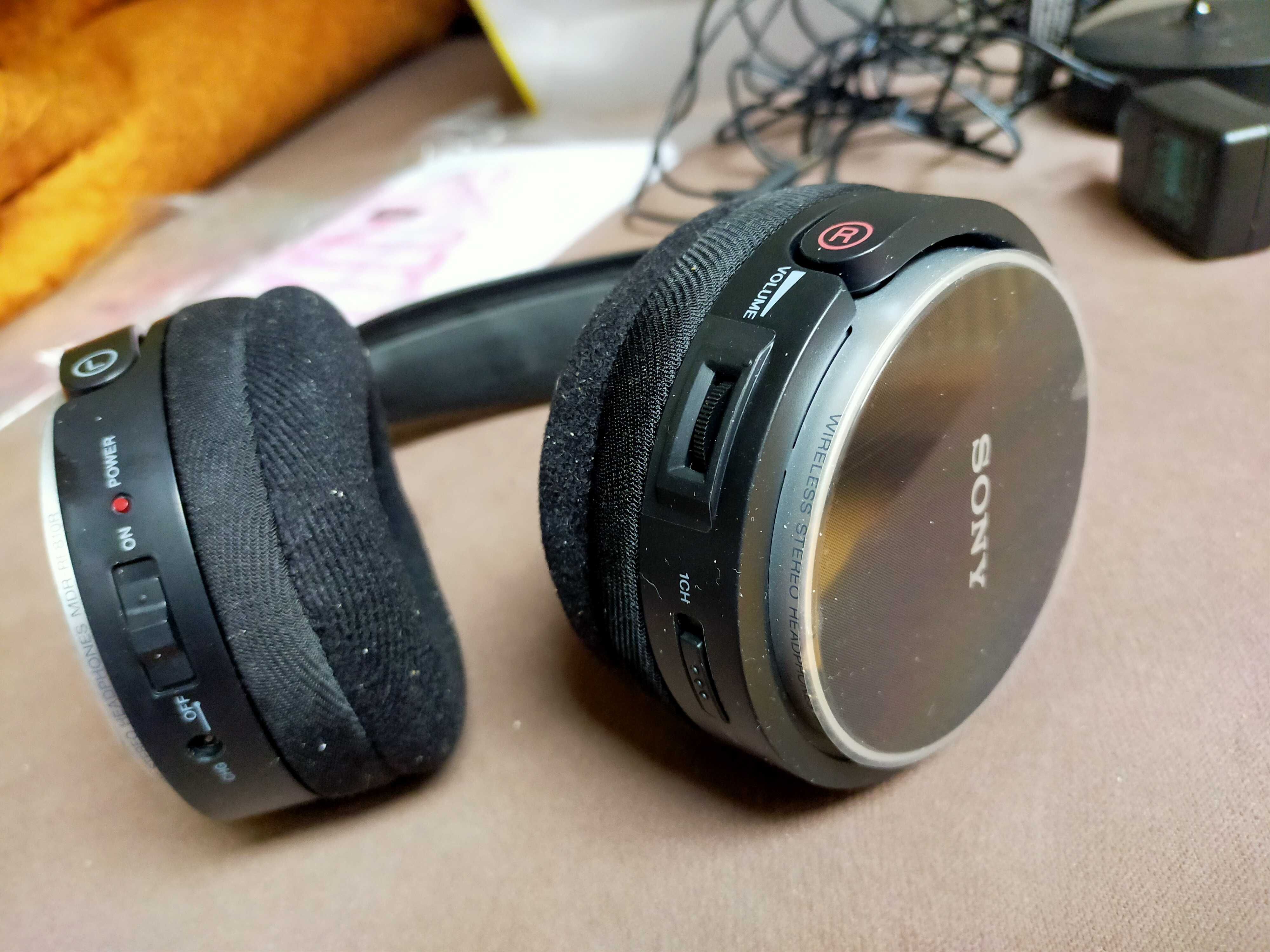 NOWY bezprzewodowy zestaw słuchawkowy SONY MDR RF810RK