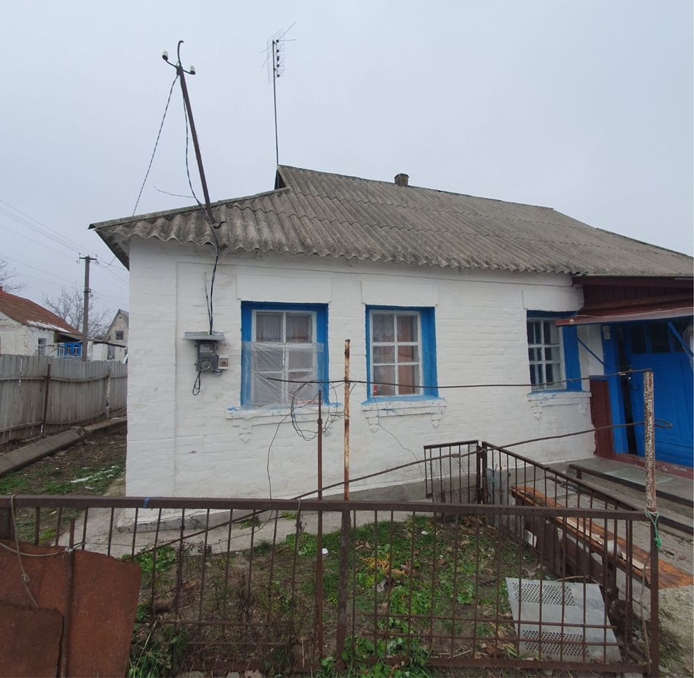 Чернин.Білоцерківськмй район. Продаж будинку з прямим виходом до води