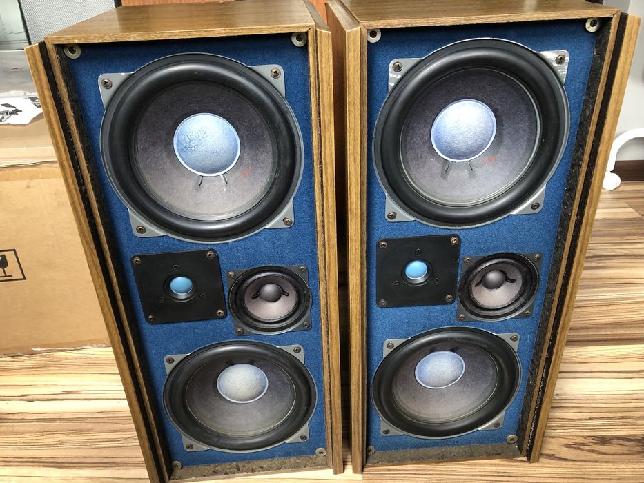 Kolumny monitory Magnat 502 isophon