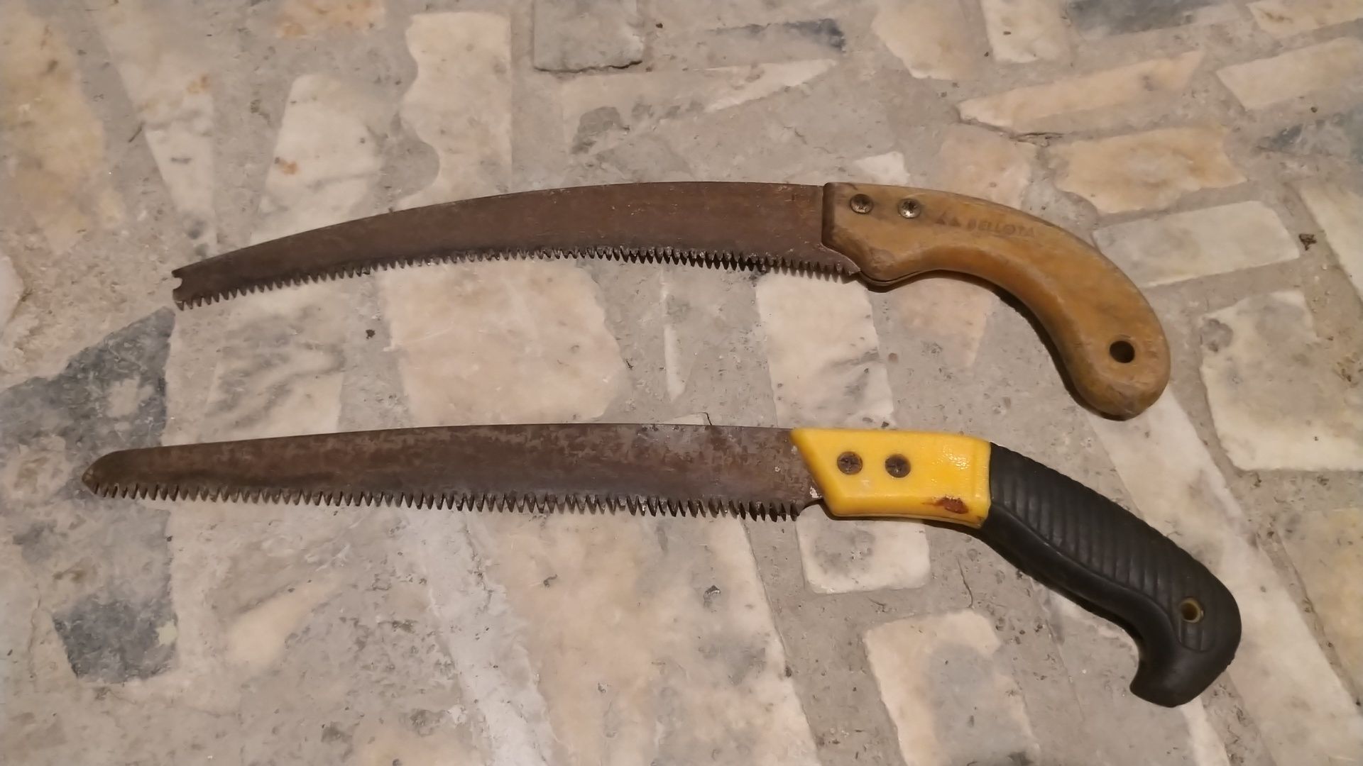 2 Serras De Poda