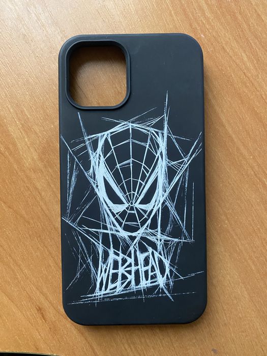 Продам 2 чохли на iPhone 12 pro/pro max