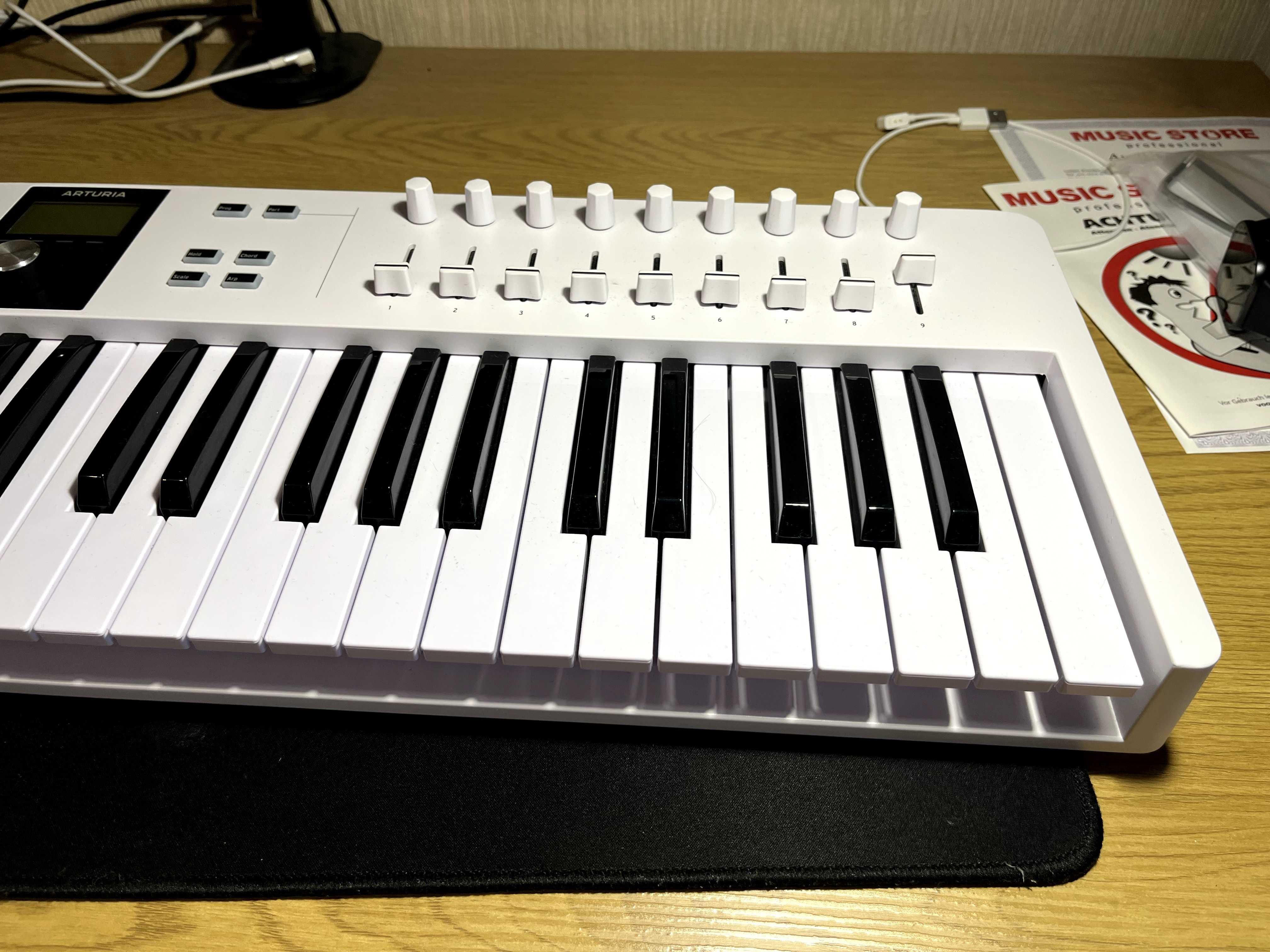 Миди клавиатура arturia keylab essential 61mk3 + педаль в подарок