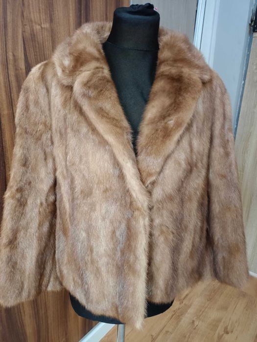 Futerko z norek .
