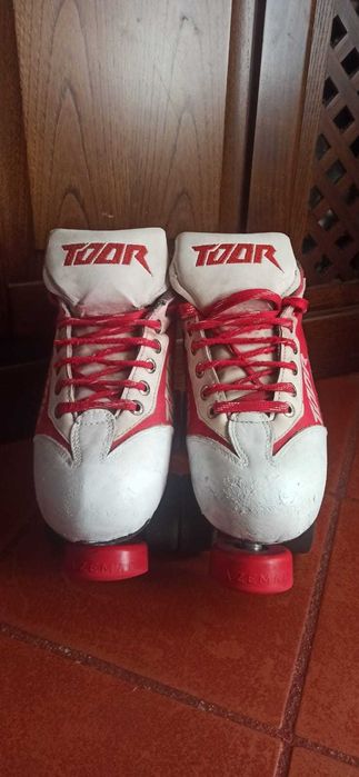 Botas hóquei TOOR 39