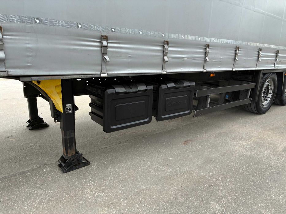 Semi-Reboque Schmitz Cargobull 2014 com Lona e Teto Elevatório