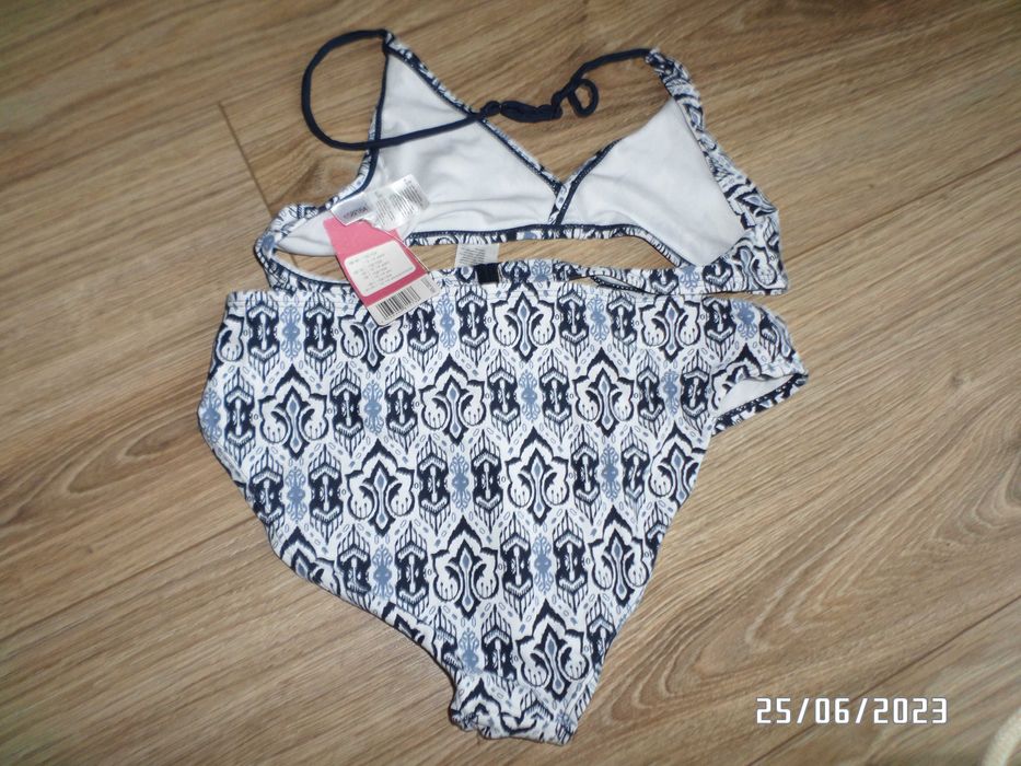 nowy-strój kąpielowy -dwuczęściowy -158/164-S