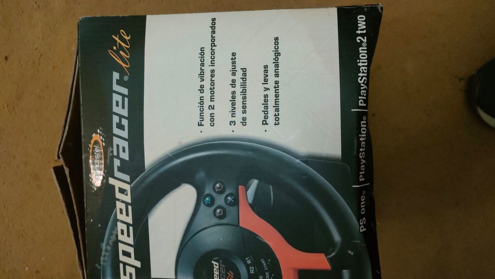 Volante Ardistel SpeedRacer Lite + Pedais (PS1/PS2) – com caixa