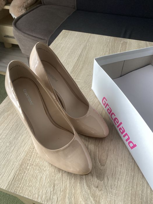 NOWE szpilki. Nie noszone