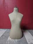 Busto de Mulher em bom estado