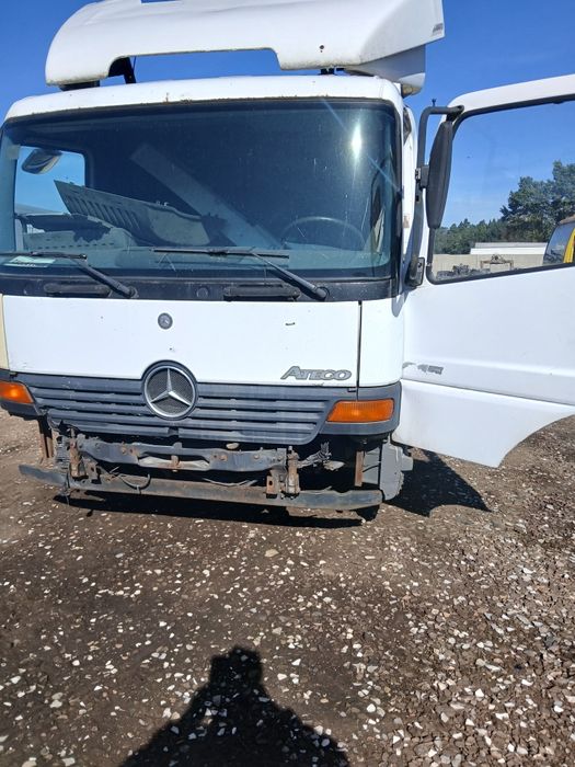 Mercedes atego cały resor