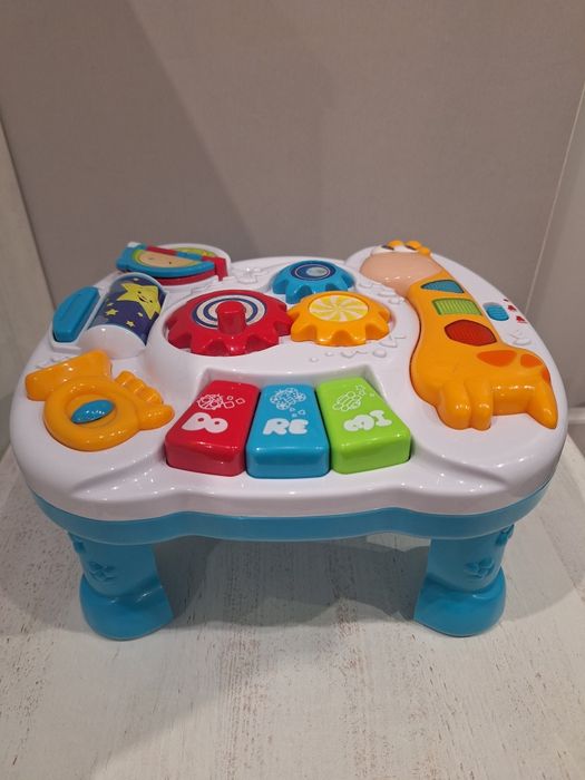 Дитячий розвивальний столик