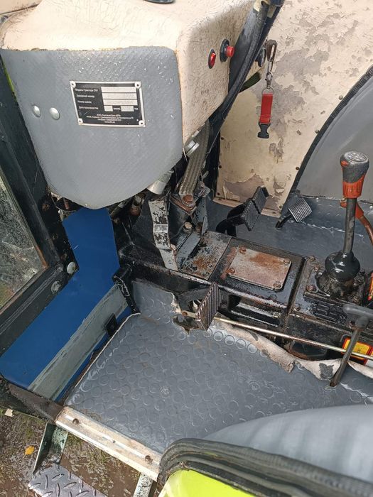 Продам трактор дв244ат