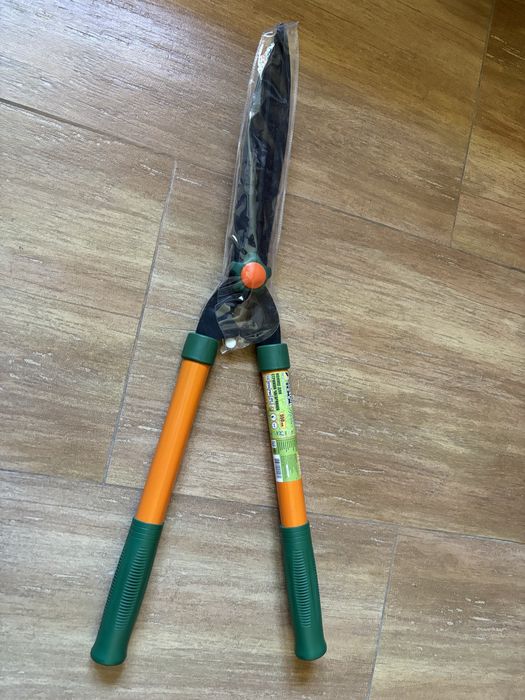 Ножиці для стрижки чагарників MASTERTOOL 550 мм