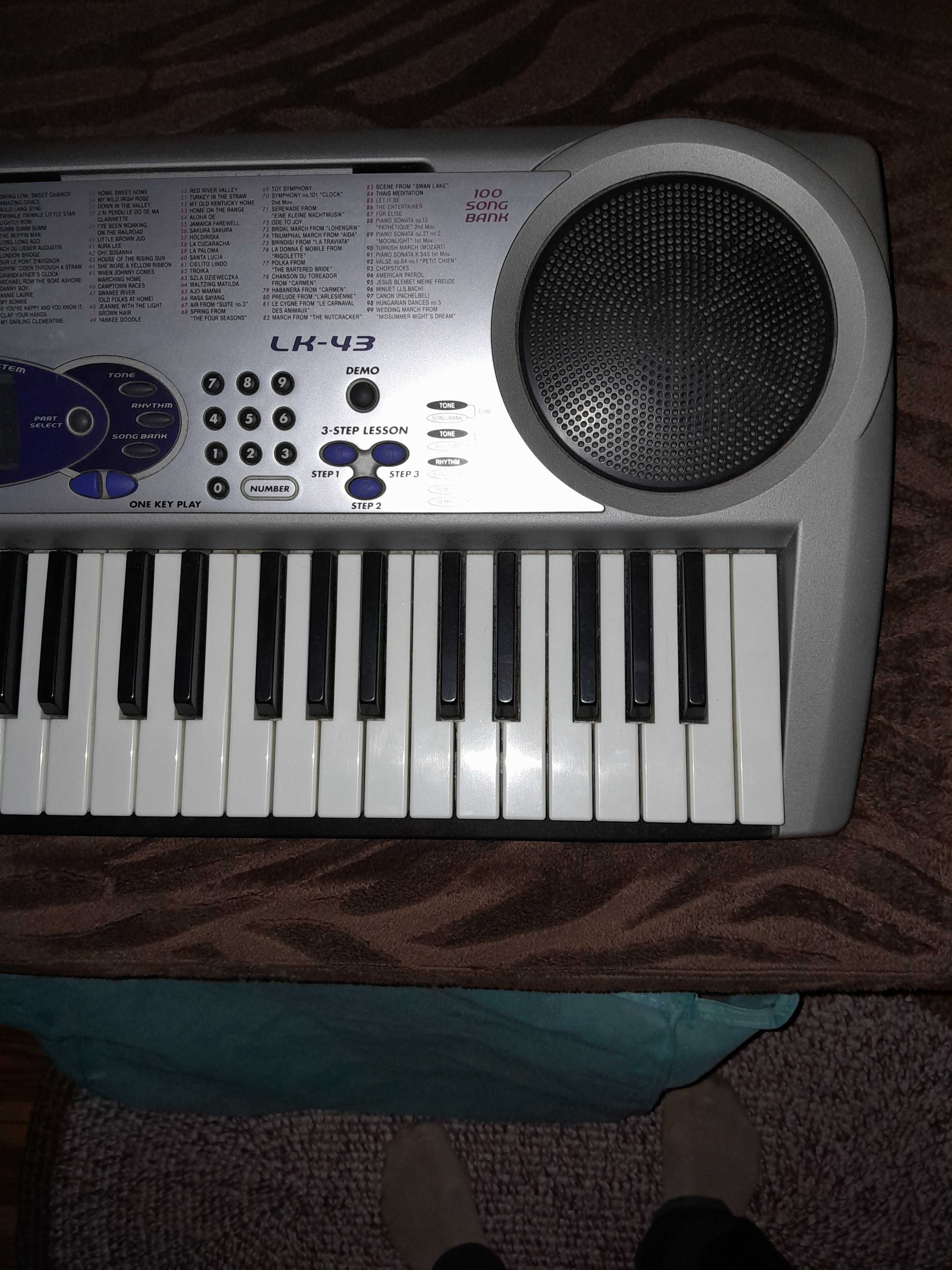 Sprzedam keyboard Casio LK -43, używany, z akcesoriami