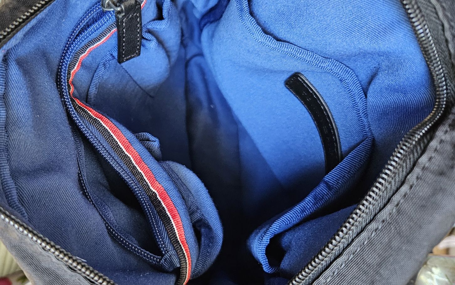Tommy Hilfiger torebka torba listonoszka czarna oryginał piękna nowa