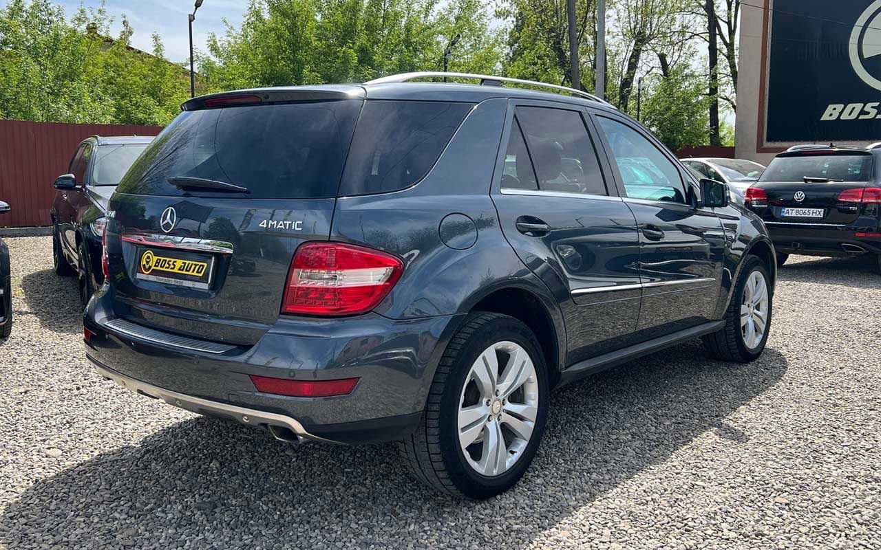 Mercedes-Benz ML 300 2010