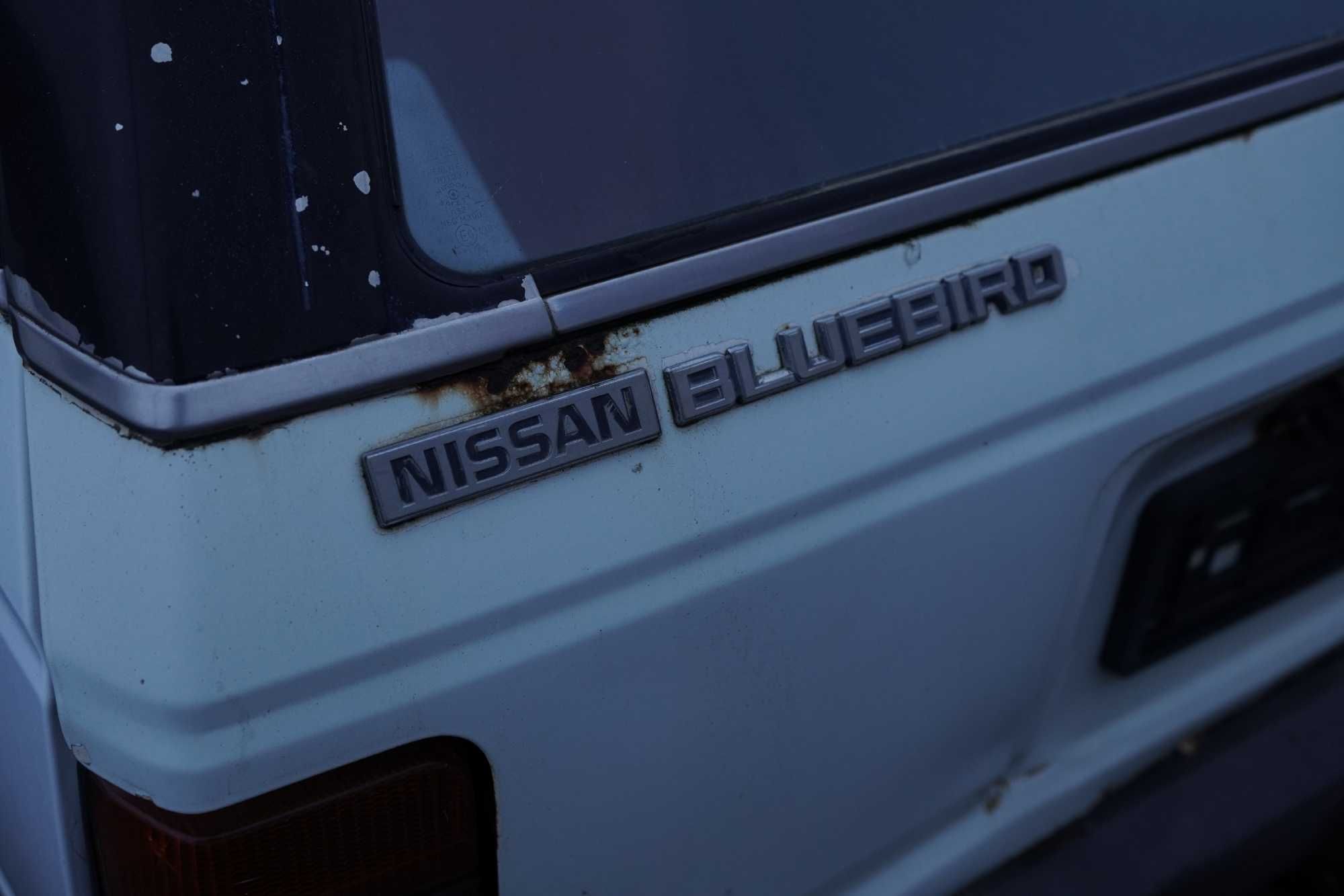 Автомобиль Nissan Bluebird