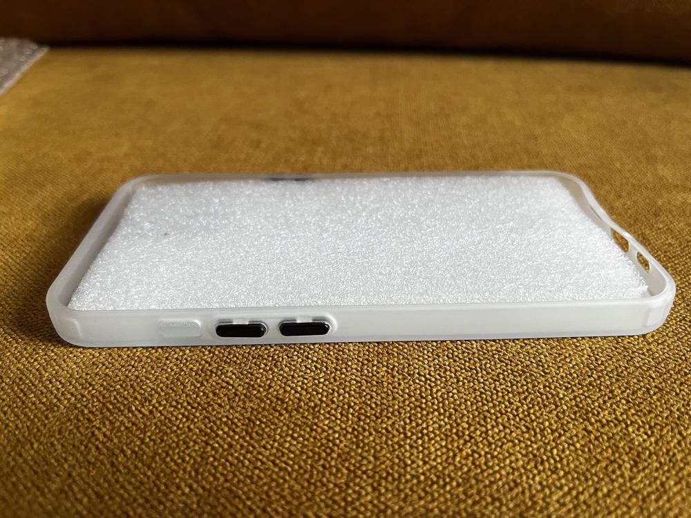 Plecki case na iphon 13