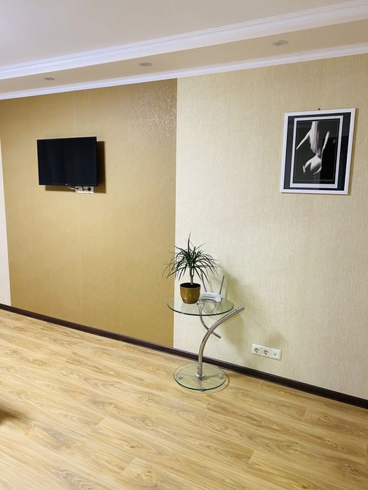 Квартира подобово ,район Вишенька ,Келецька 99 б,новобуд