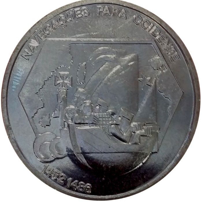 32 moedas 200$00 e 100$00 (séries I a VIII)
