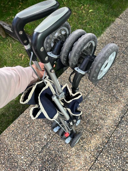 Carrinho passeio criança tipo bengala da Chicco