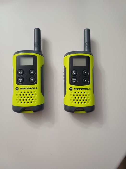 Motorola Walkie Talkie TLKR T40