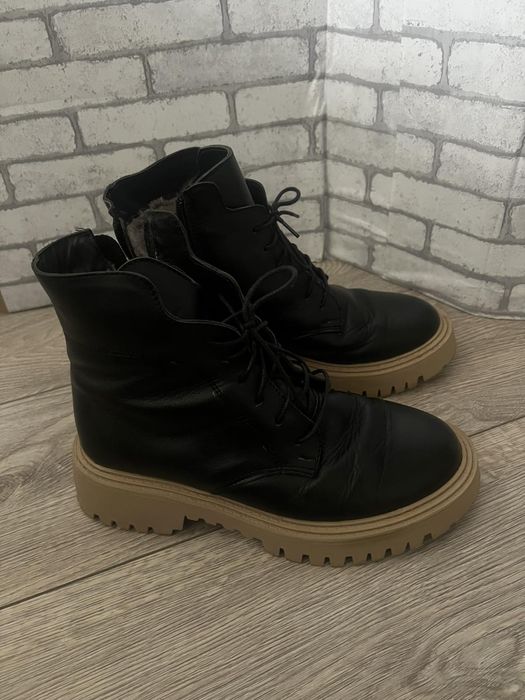 Взуття жіноче зимове