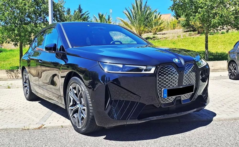 BMW iX xDrive 40 Pack Desportivo