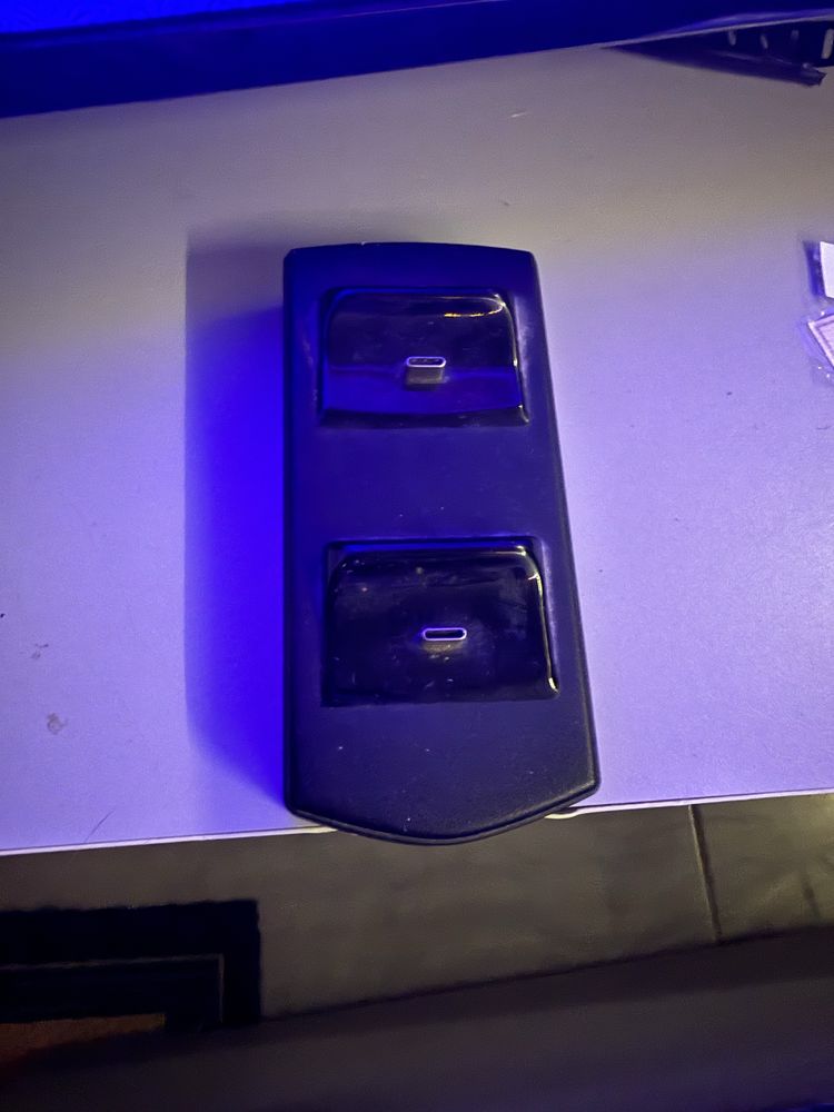Vendo base de carregamento para comandos ps5