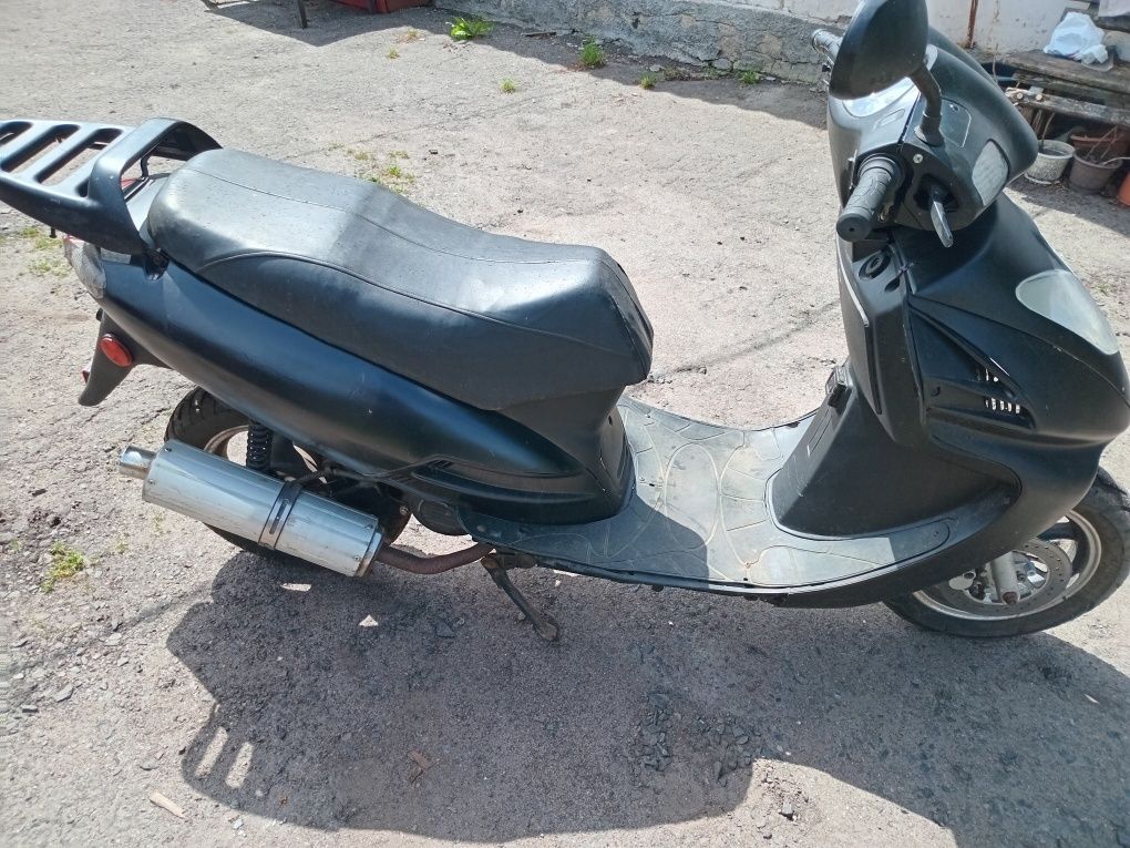 Продам скутер 50 кубовий.