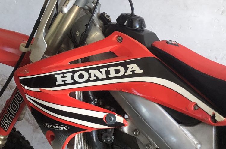 Plasiki boczne z okleina honda 450