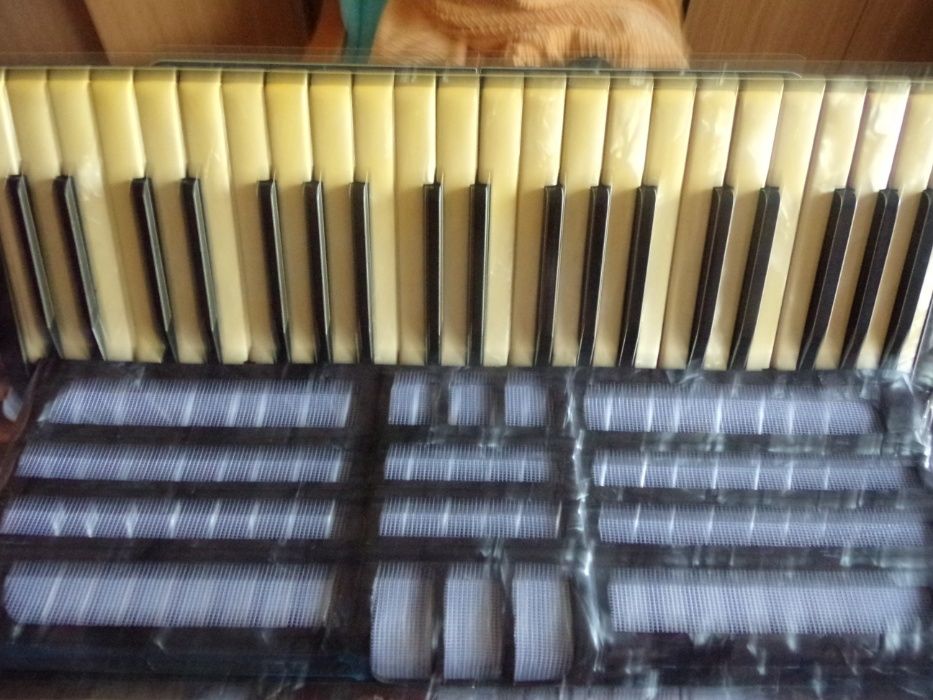 akordeon Royal Standardt 120 b 4 ch stan bdb