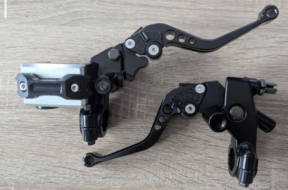 Продаються иото-ручки зчеплення і гальма (універсальні)