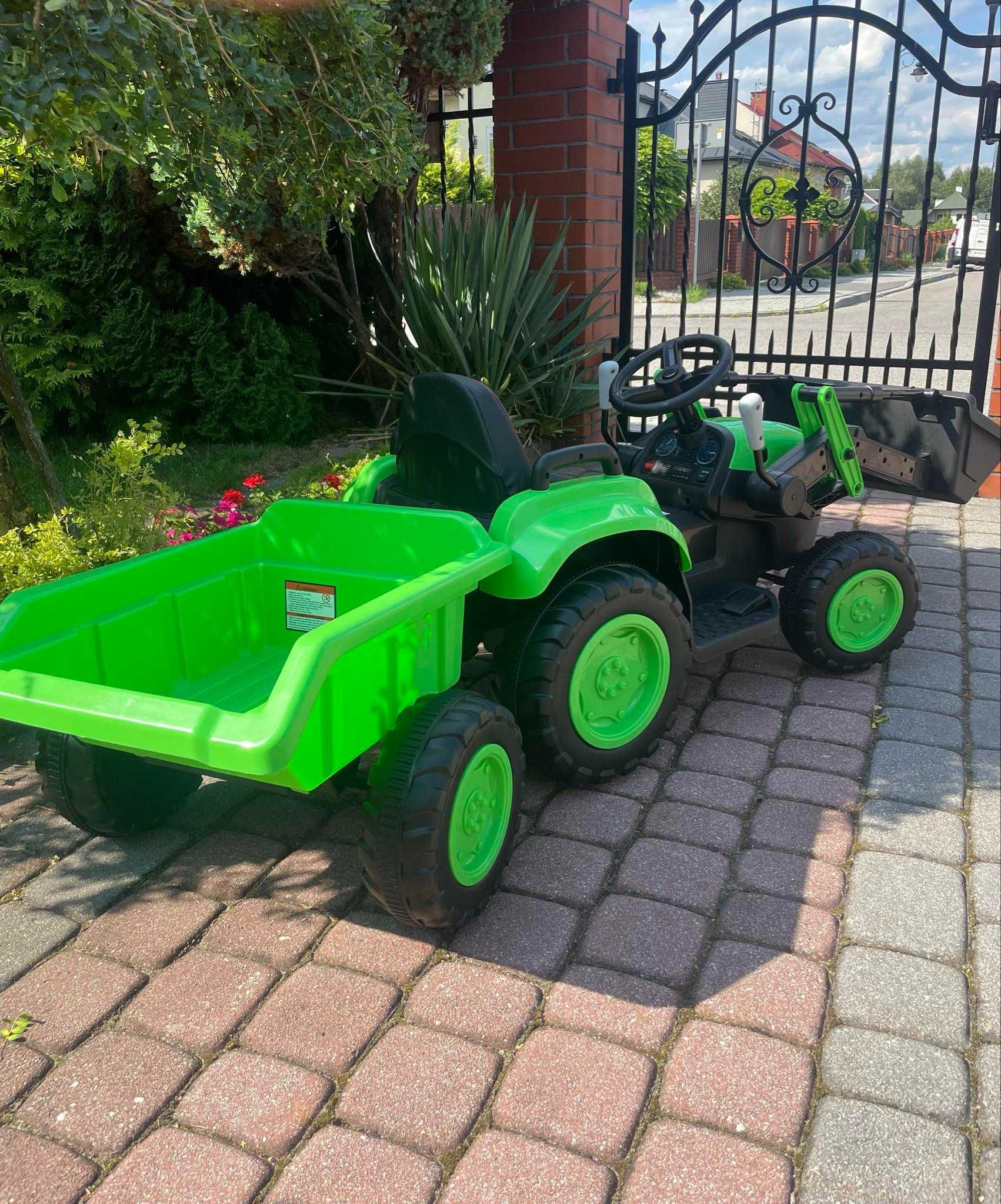 Traktor na akumulator 12V 2x45W z przyczepką i łyżką elektryczny PILOT