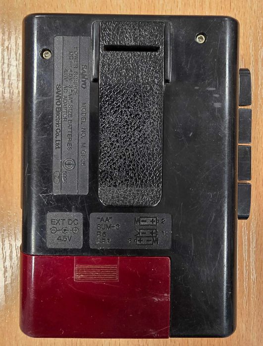 Walkman Sanyo M GP25 z korektorem dźwięku