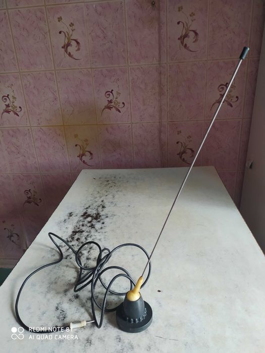 Антенна автомобильная сьемная на магните.