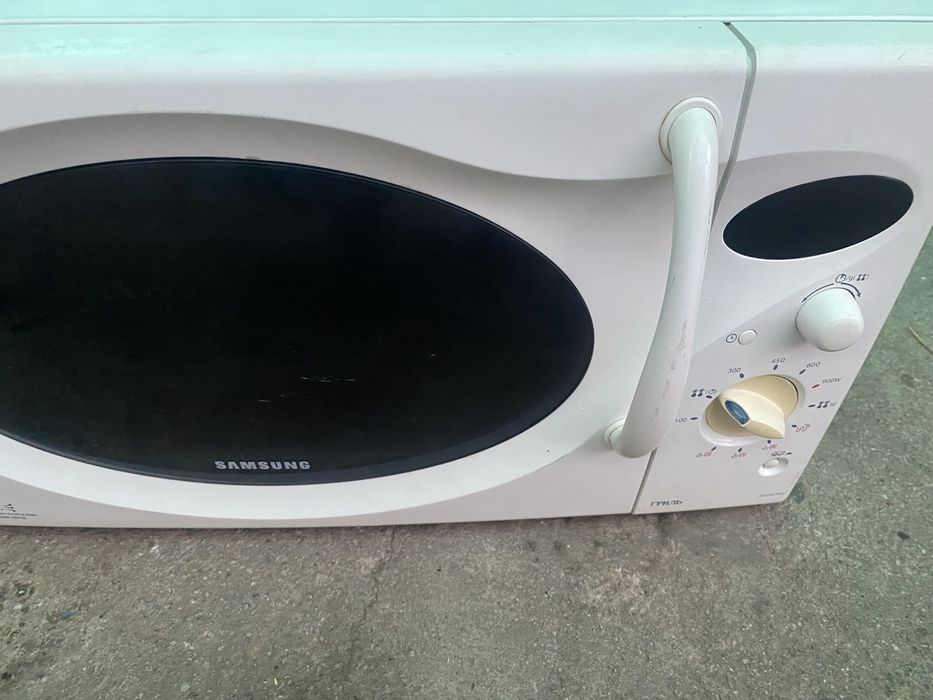 Микроволновая печь  Samsung с грилем